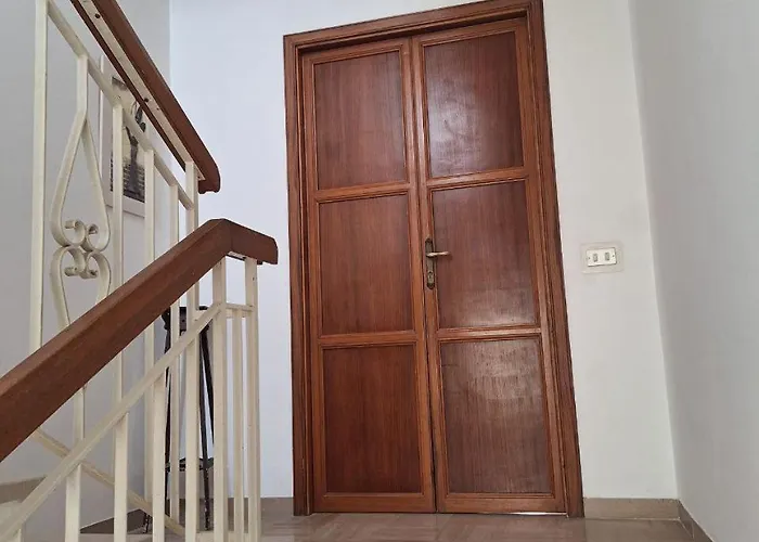 Oak Tree Apartment Montefelcino